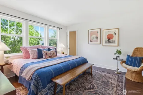 4417 28th Avenue S Seattle WA 98108