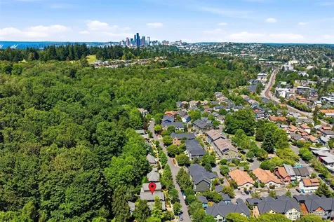4417 28th Avenue S Seattle WA 98108