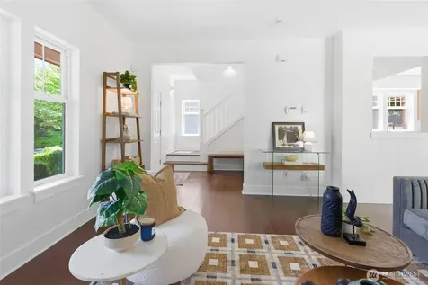 4417 28th Avenue S Seattle WA 98108
