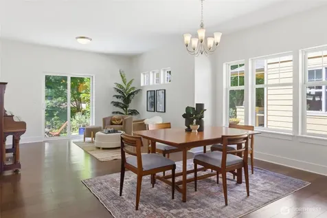 4417 28th Avenue S Seattle WA 98108