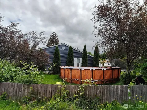 203 St. Helens Way Winlock WA 98596