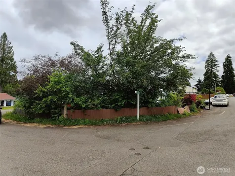 203 St. Helens Way Winlock WA 98596