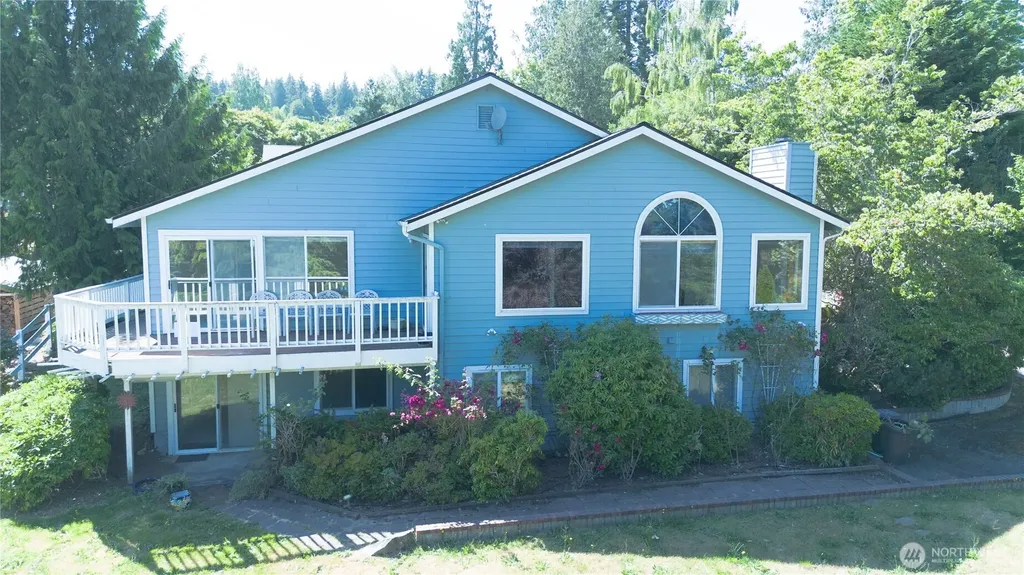 1088 Colchester Drive Port Orchard WA 98366