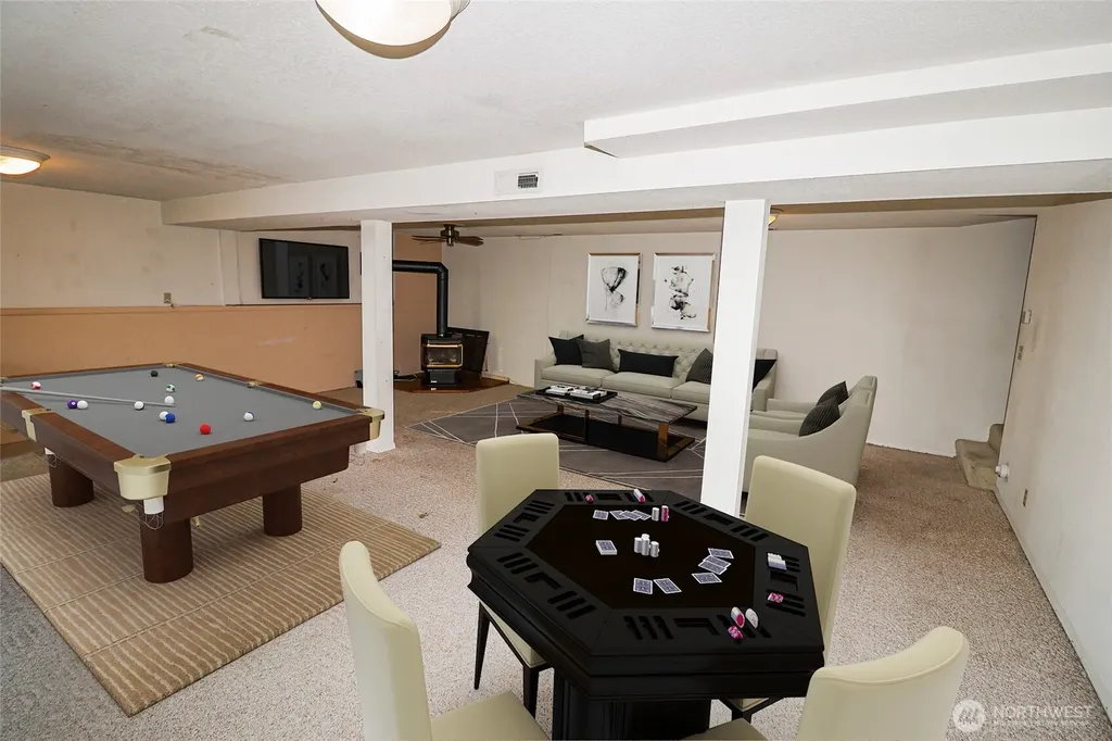1088 Colchester Drive Port Orchard WA 98366