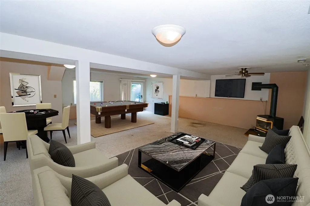 1088 Colchester Drive Port Orchard WA 98366