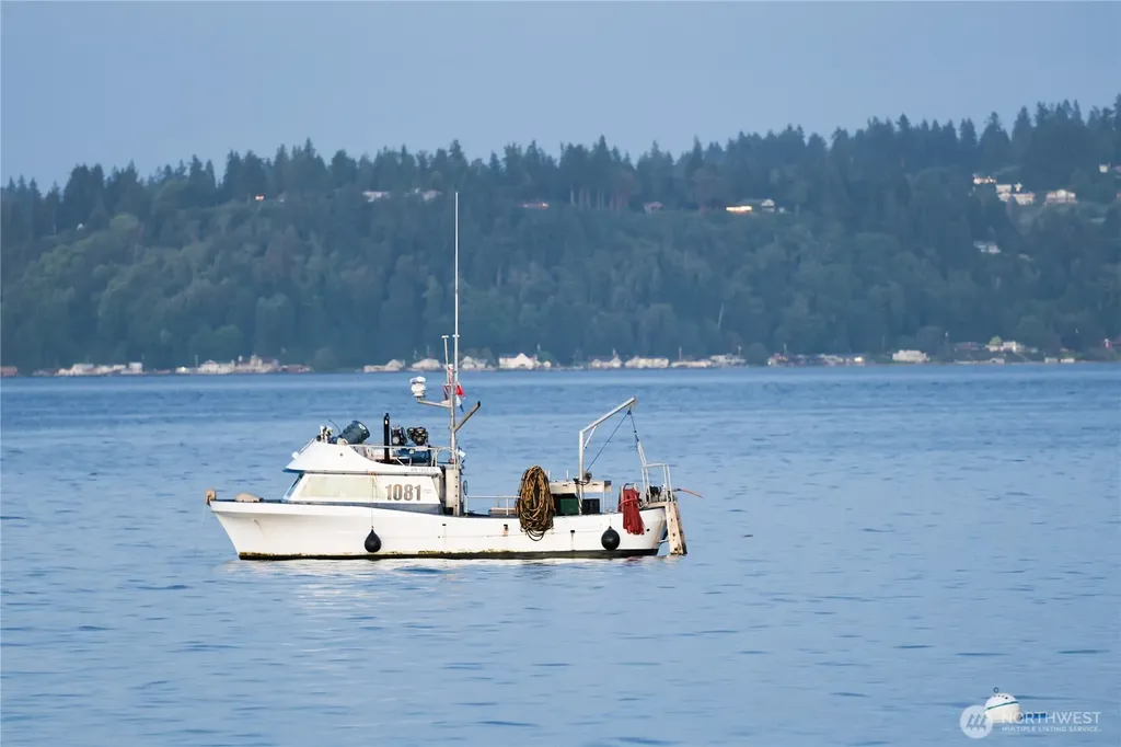 1088 Colchester Drive Port Orchard WA 98366