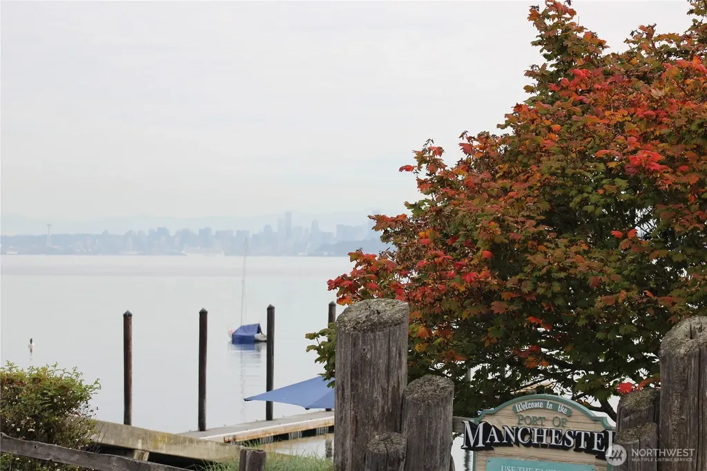 1088 Colchester Drive Port Orchard WA 98366