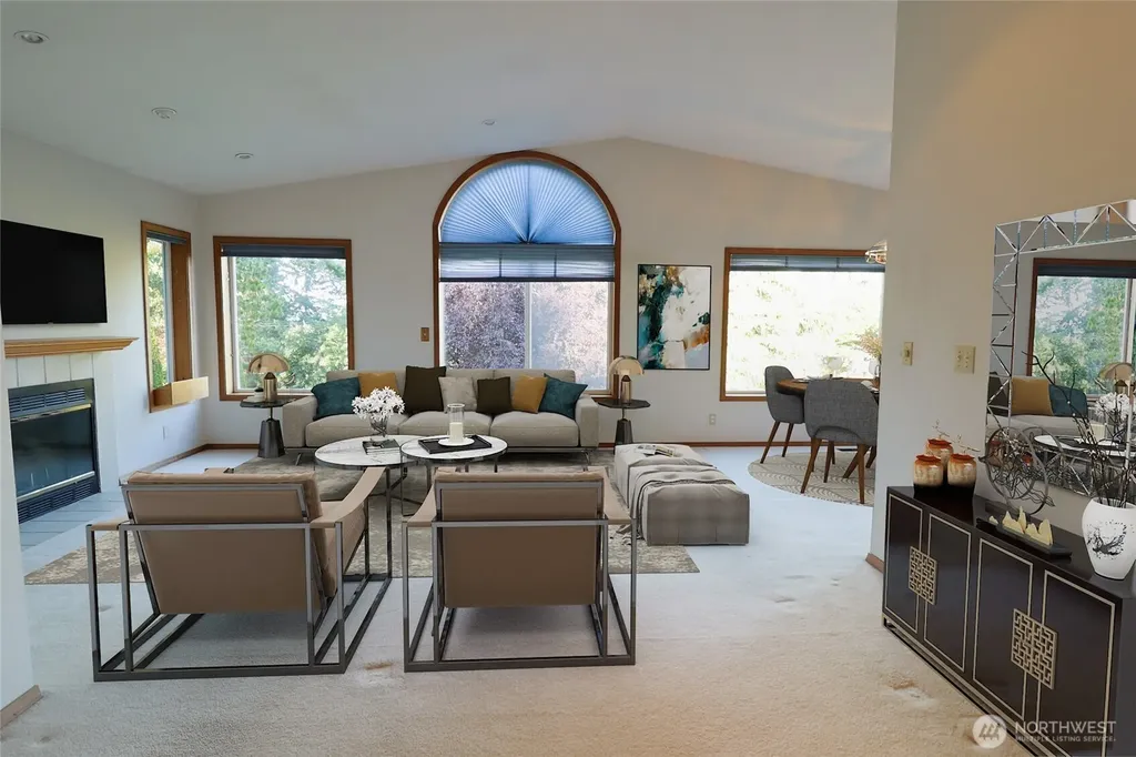 1088 Colchester Drive Port Orchard WA 98366