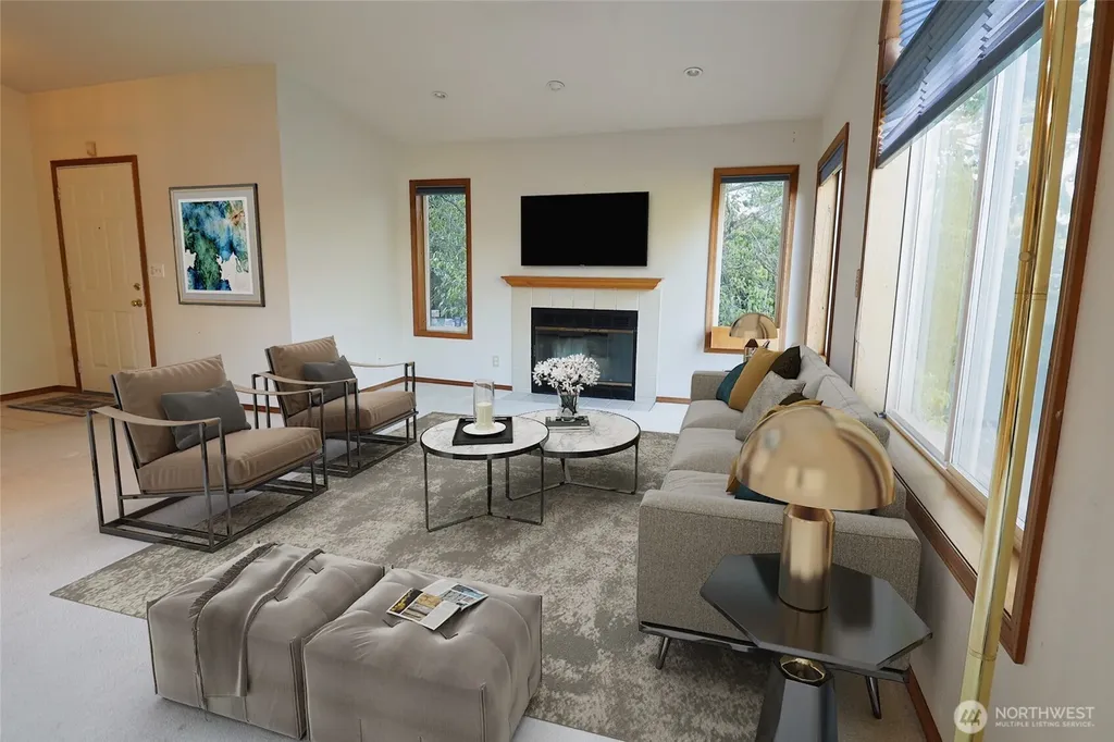 1088 Colchester Drive Port Orchard WA 98366