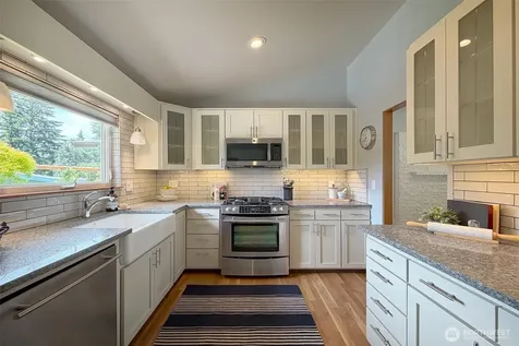 16857 Palatine Avenue N Shoreline WA 98133