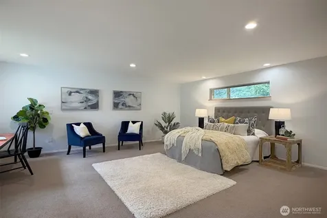 16857 Palatine Avenue N Shoreline WA 98133