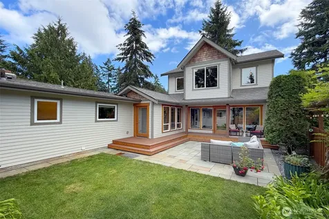 16857 Palatine Avenue N Shoreline WA 98133