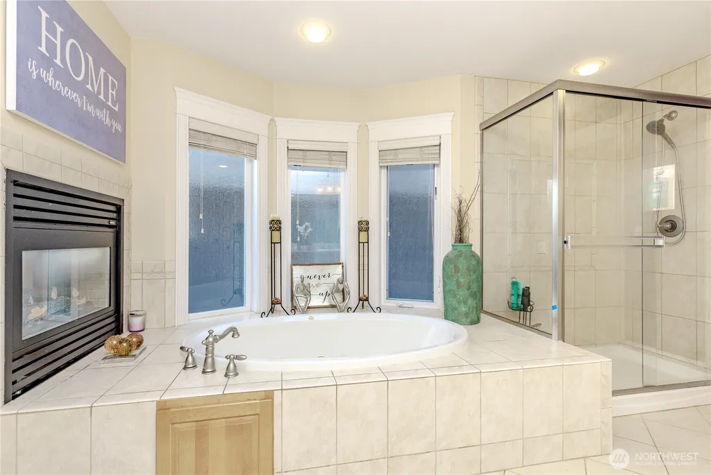 1829 SE 8th Place Renton WA 98057