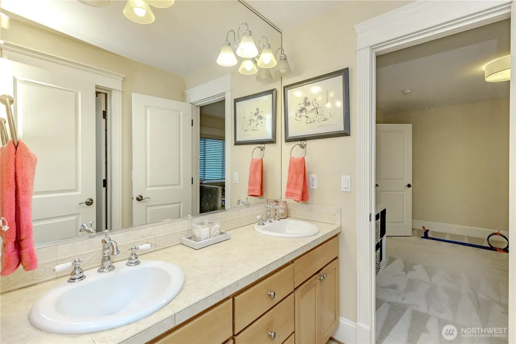 1829 SE 8th Place Renton WA 98057