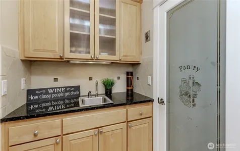 1829 SE 8th Place Renton WA 98057