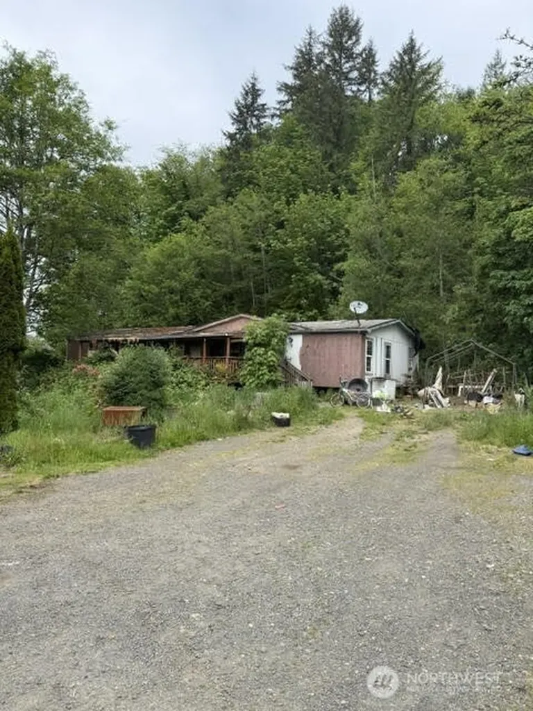 3 Malone Hill Road Elma WA 98541
