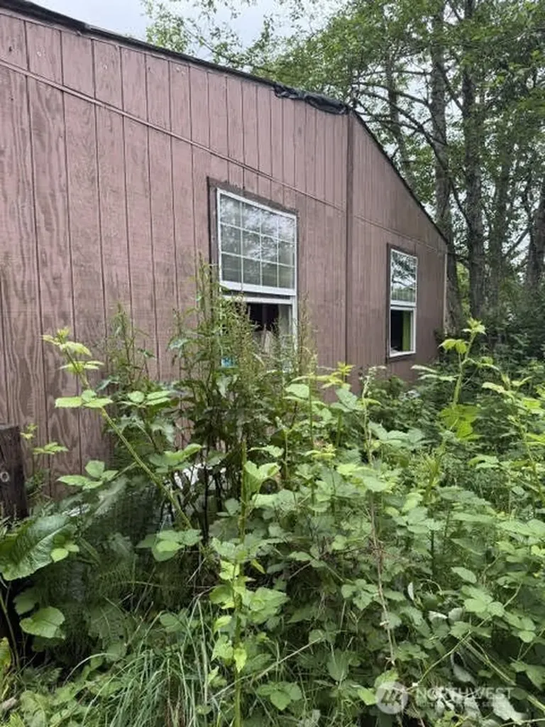 3 Malone Hill Road Elma WA 98541