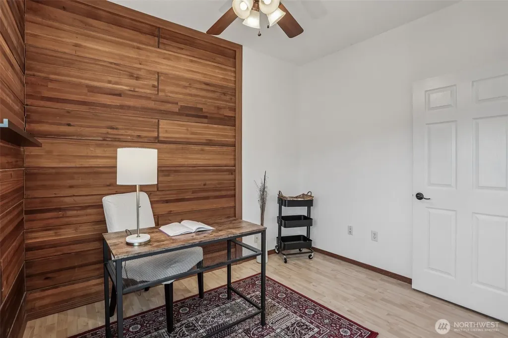 511 Van De Vanter Avenue Kent WA 98030