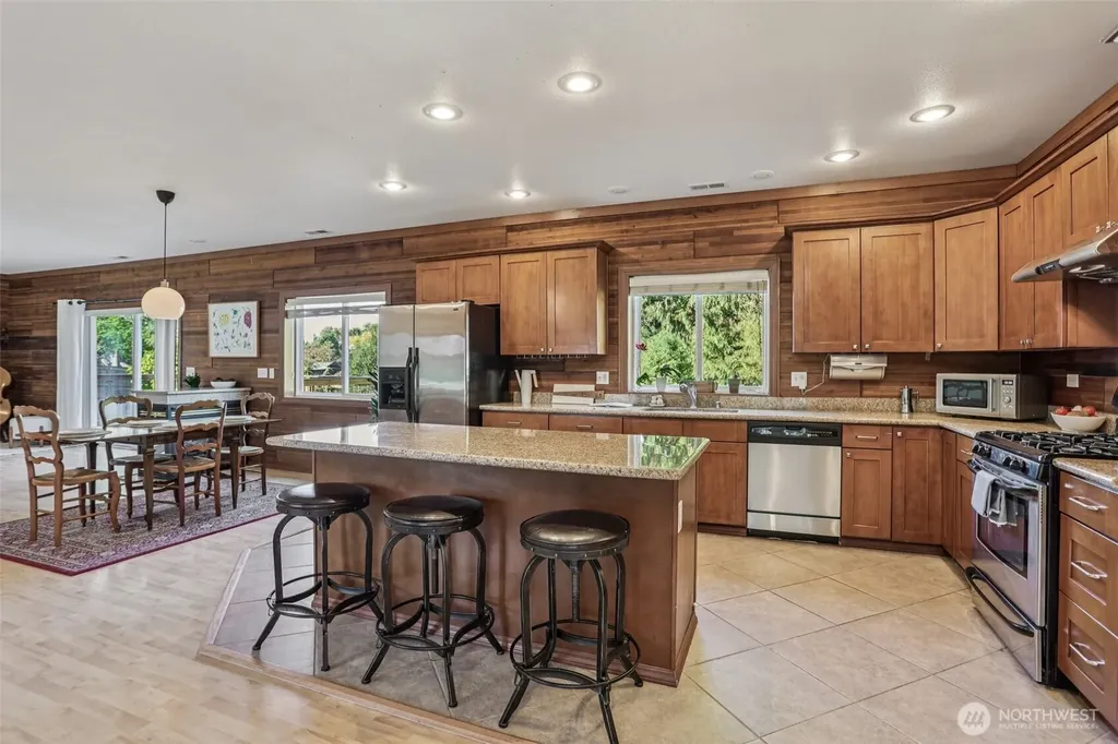 511 Van De Vanter Avenue Kent WA 98030