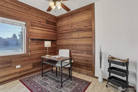 511 Van De Vanter Avenue Kent WA 98030