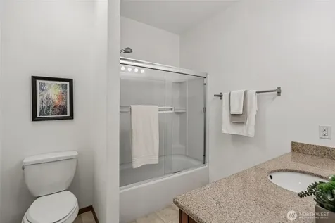 511 Van De Vanter Avenue Kent WA 98030