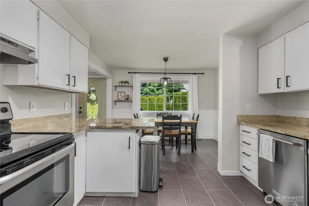 1030 118th Place SE Everett WA 98208