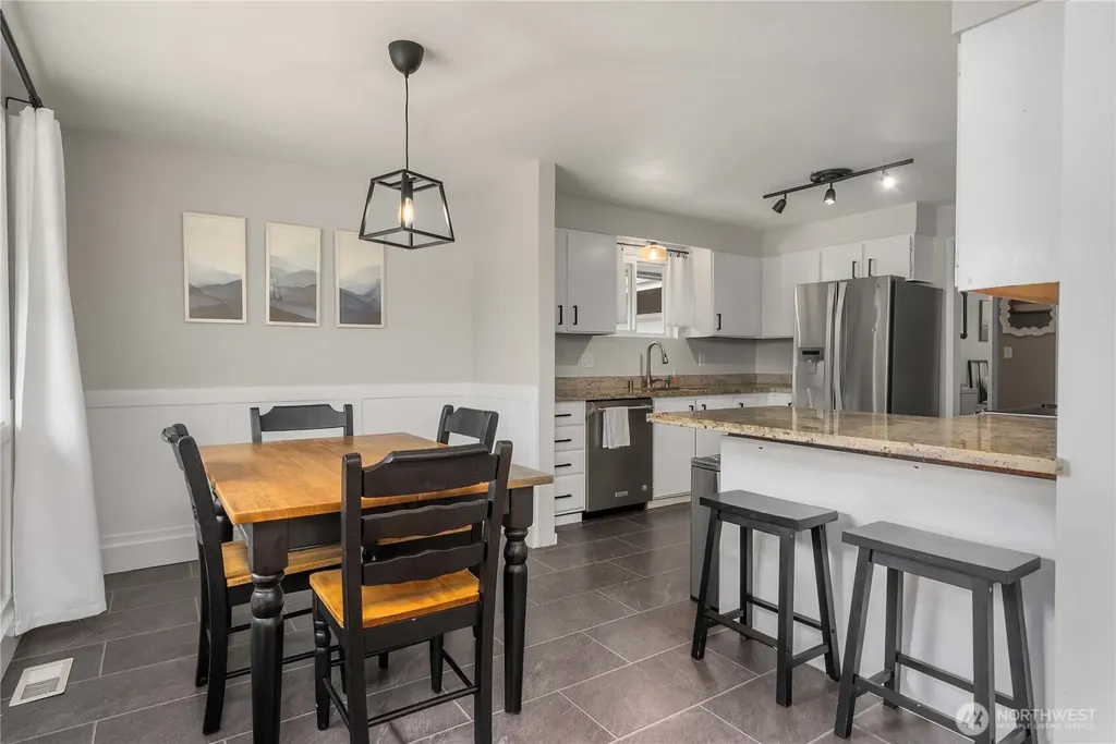 1030 118th Place SE Everett WA 98208