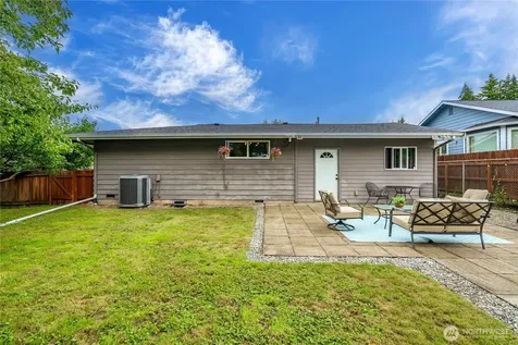 1030 118th Place SE Everett WA 98208