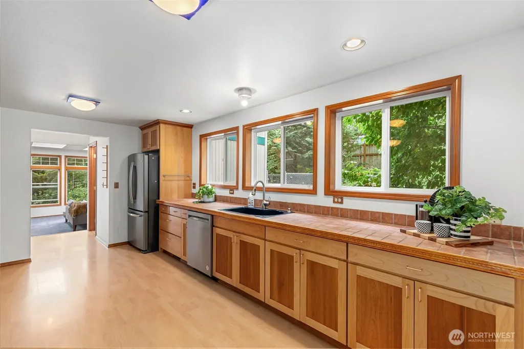 7021 81st Ave Court NW Gig Harbor WA 98335