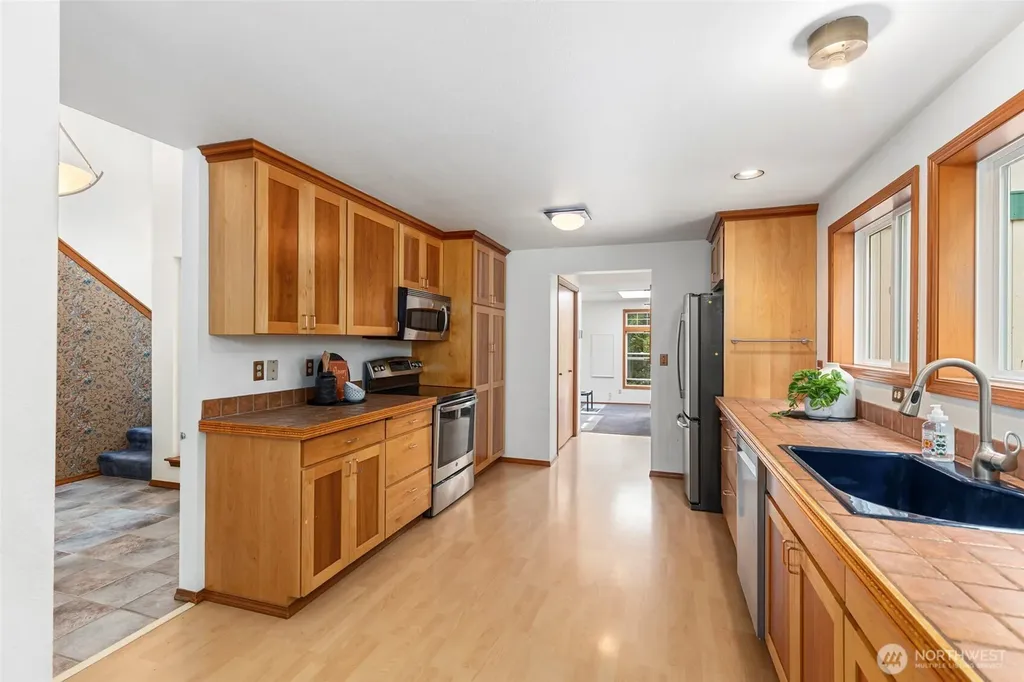 7021 81st Ave Court NW Gig Harbor WA 98335
