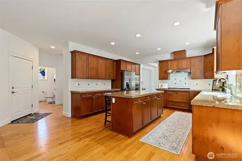 9206 234th Place SW Edmonds WA 98020