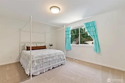 9206 234th Place SW Edmonds WA 98020