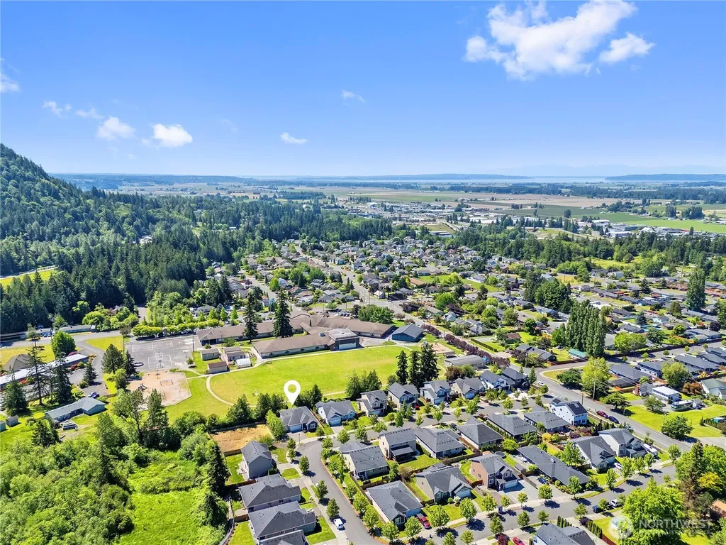 1757 Hillcrest Loop Mount Vernon WA 98274