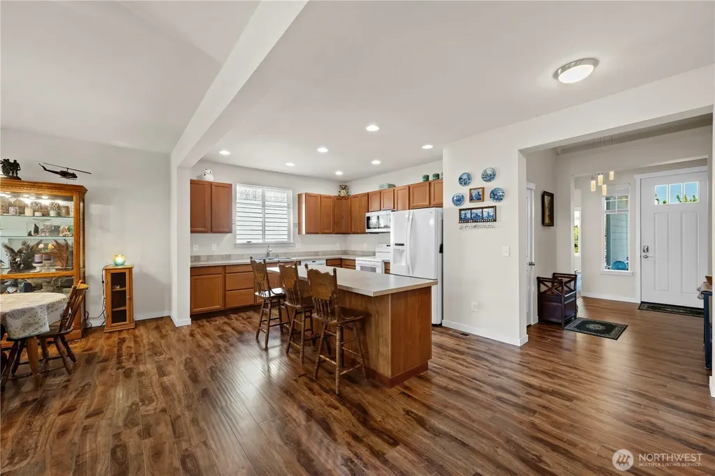 1757 Hillcrest Loop Mount Vernon WA 98274