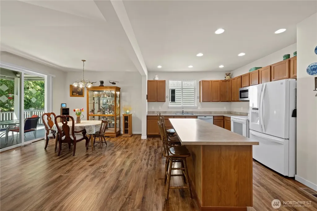 1757 Hillcrest Loop Mount Vernon WA 98274