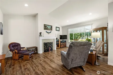1757 Hillcrest Loop Mount Vernon WA 98274