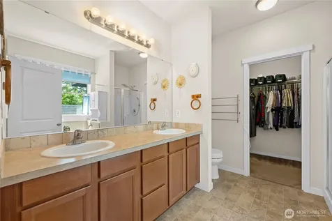 1757 Hillcrest Loop Mount Vernon WA 98274