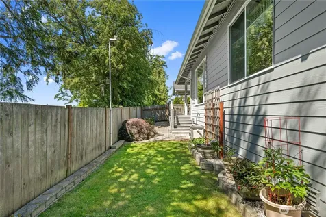 1757 Hillcrest Loop Mount Vernon WA 98274