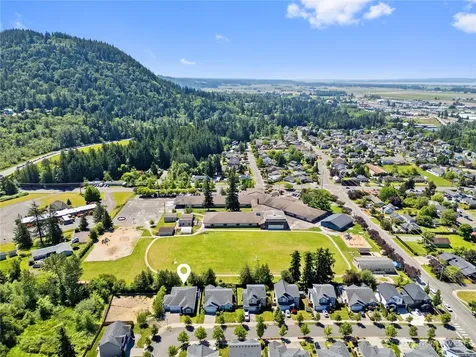 1757 Hillcrest Loop Mount Vernon WA 98274