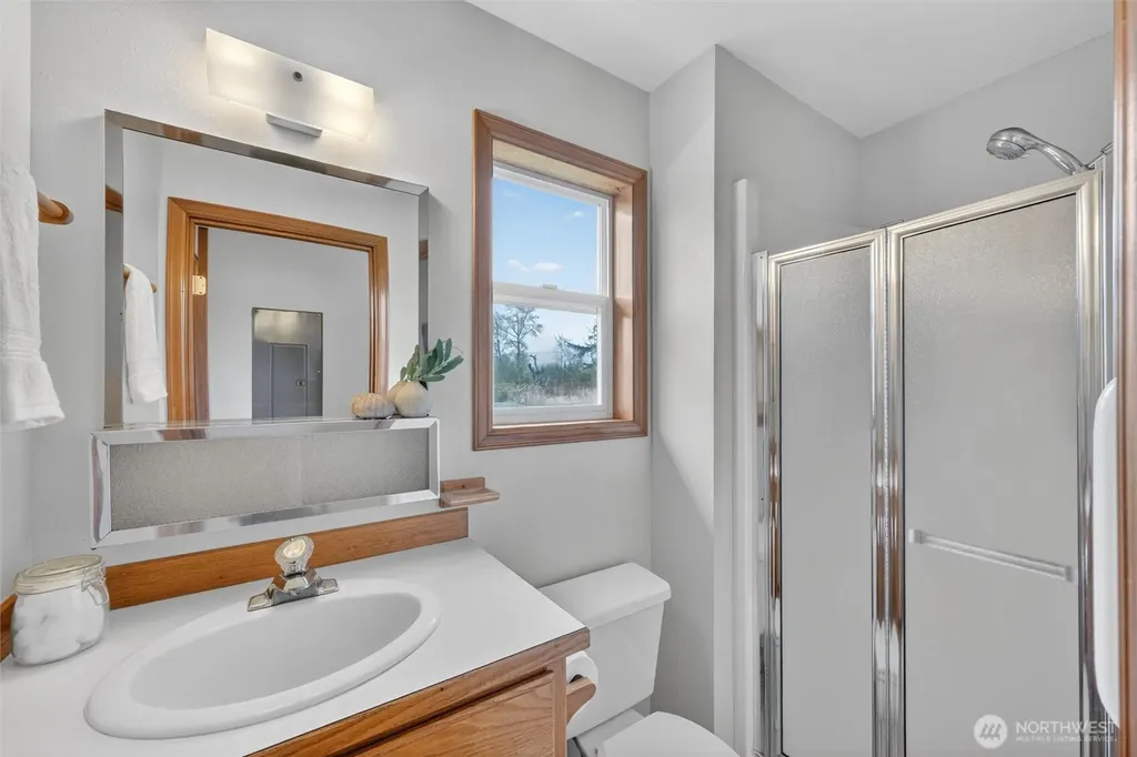 5581 Mission Road Bellingham WA 98226