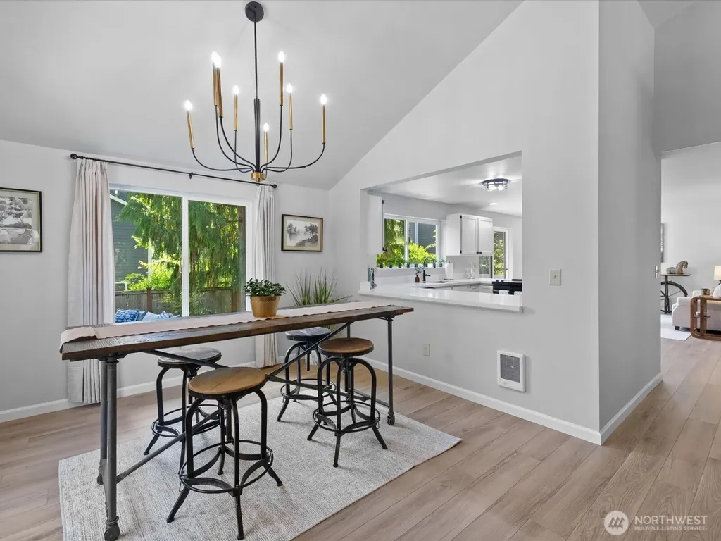 15931 2nd Place W Lynnwood WA 98087