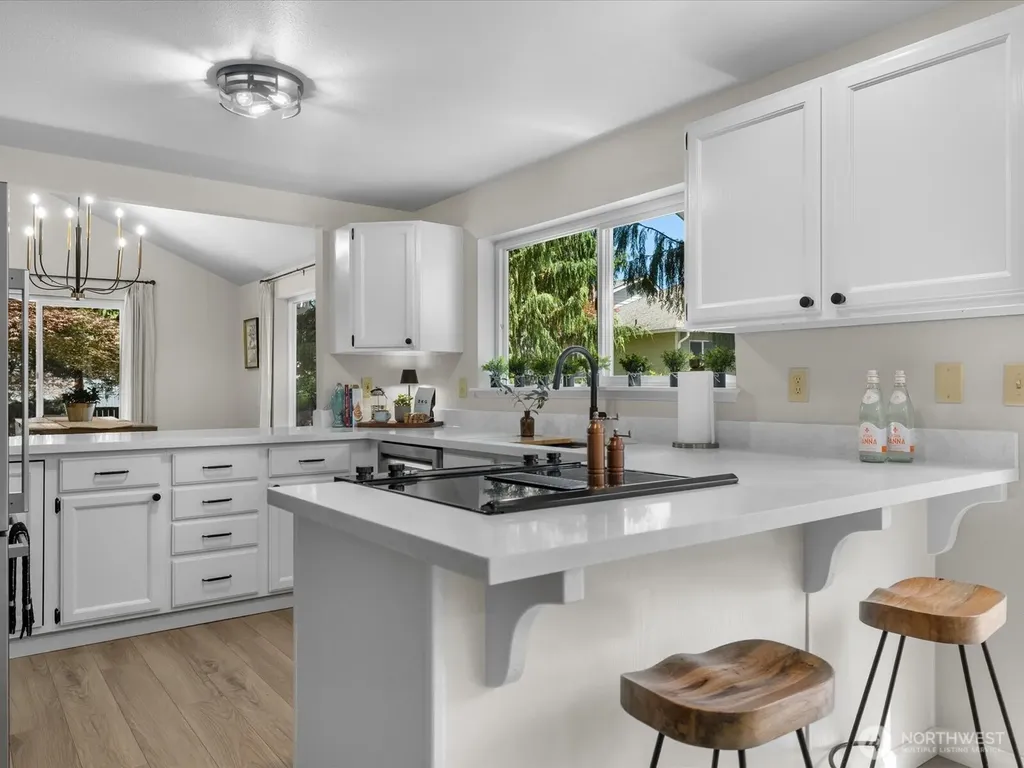 15931 2nd Place W Lynnwood WA 98087