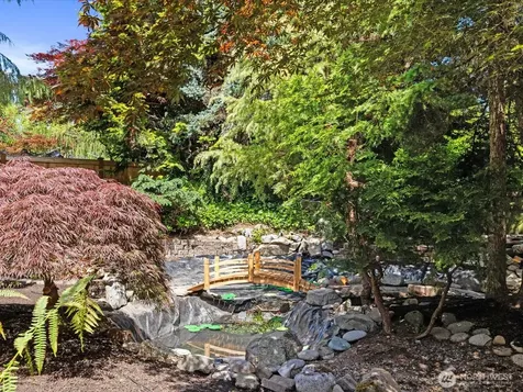 15931 2nd Place W Lynnwood WA 98087