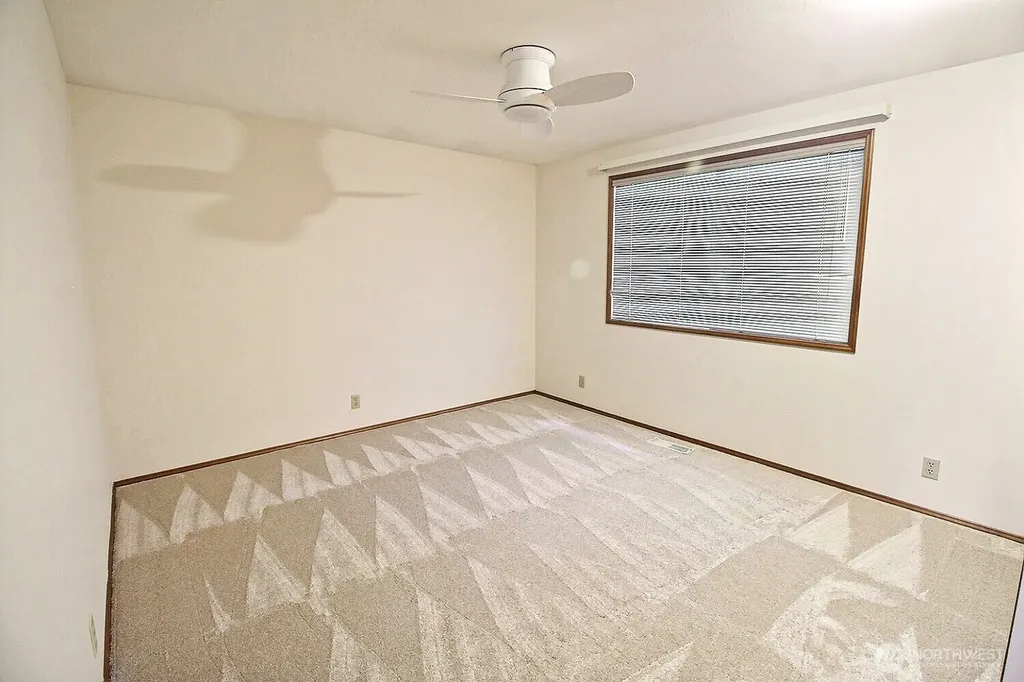 23952 SE 40th Place Sammamish WA 98029