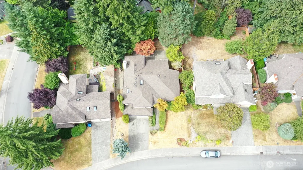 23952 SE 40th Place Sammamish WA 98029