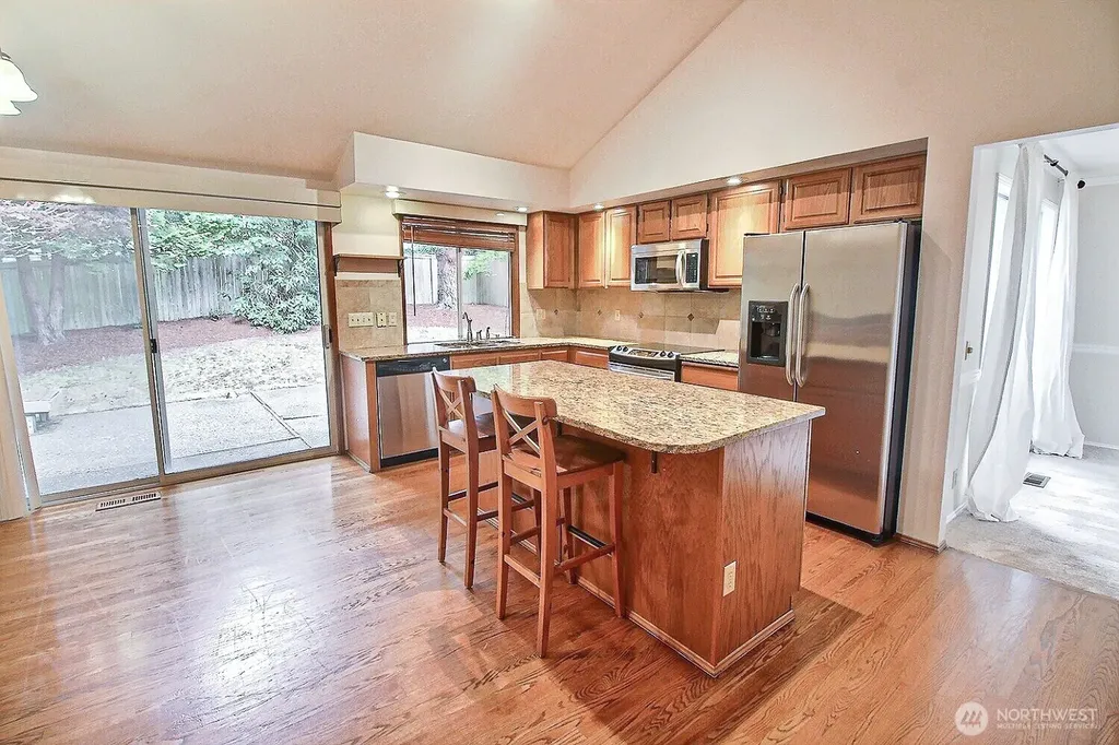 23952 SE 40th Place Sammamish WA 98029
