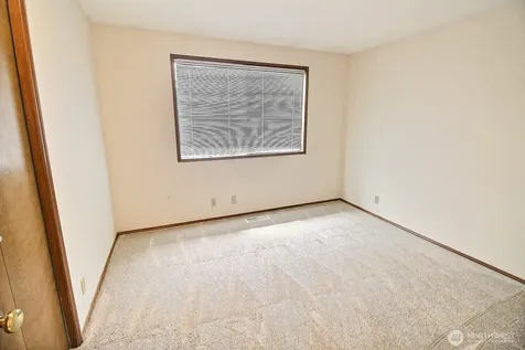 23952 SE 40th Place Sammamish WA 98029