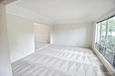23952 SE 40th Place Sammamish WA 98029