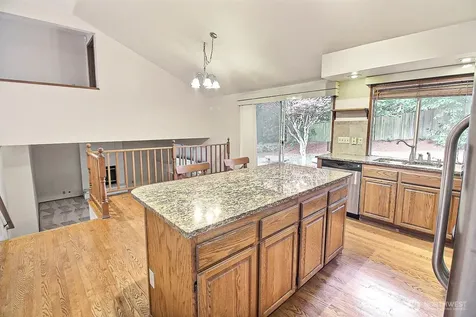 23952 SE 40th Place Sammamish WA 98029