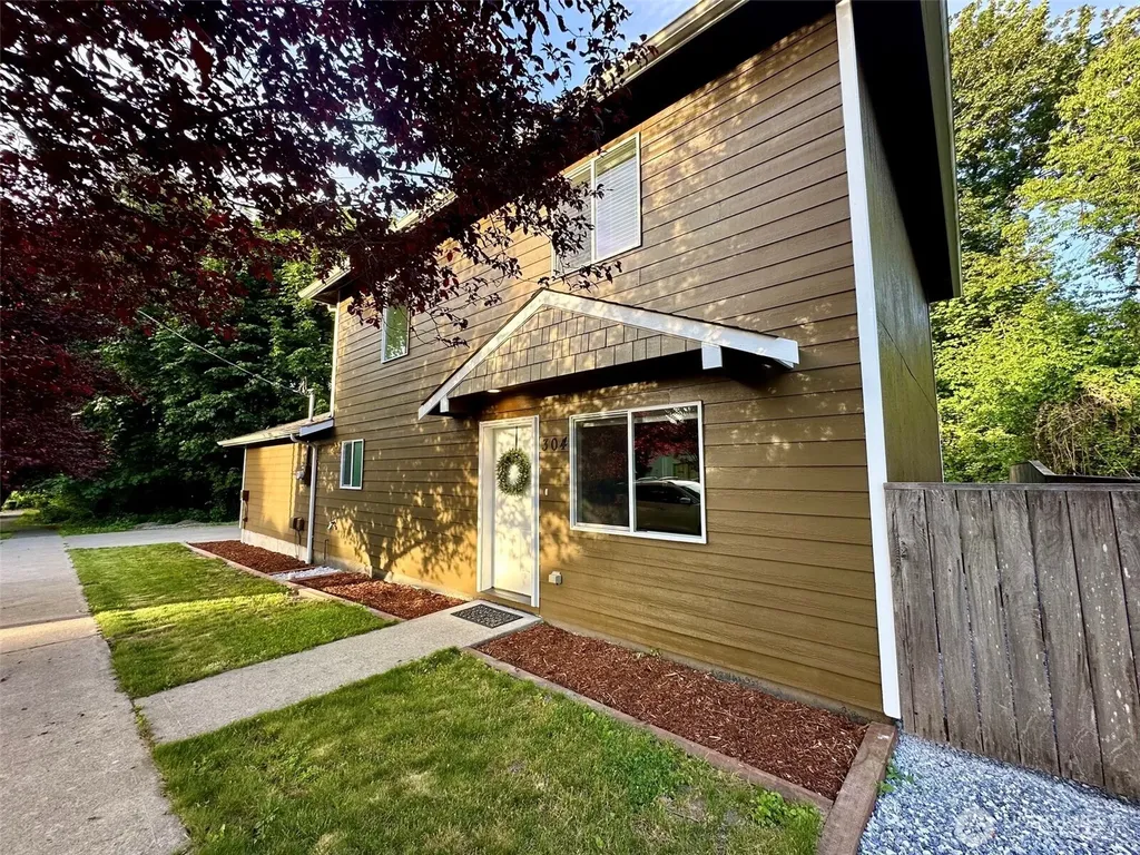 304 N 5th Avenue SW Tumwater WA 98512